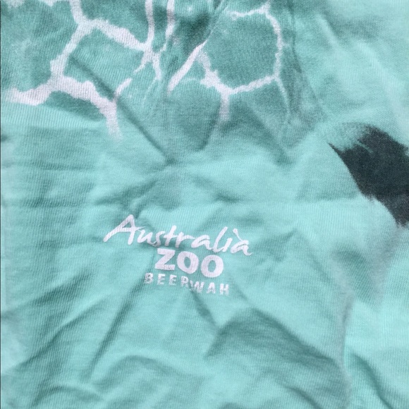 Giraffe souvenir shirt! - Picture 3 of 3